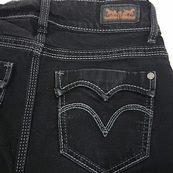 Levi's 529 Curvy Straight Black Jeans - Picture 3 of 6